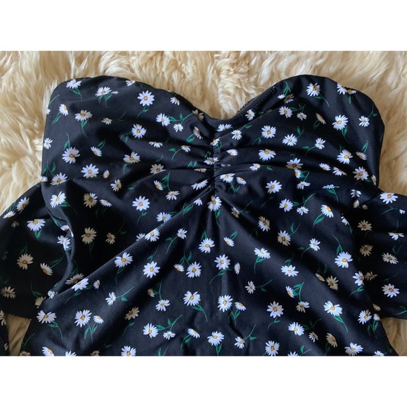 ONIA X WE WORE WHAT Women Capri One Piece Swimsuit with Daisies , XS, Black - Picture 9 of 9